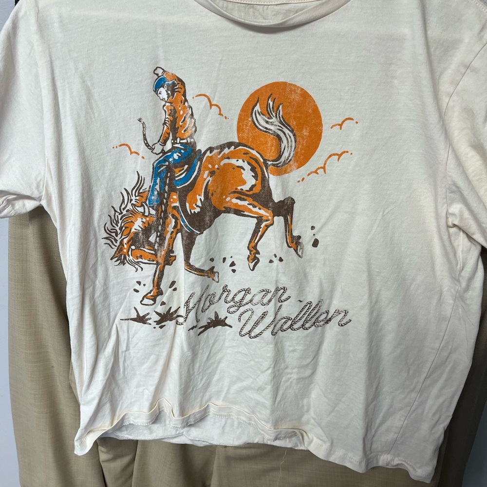 Morgan Wallen Graphic Tee with Cowboy and Horse Design